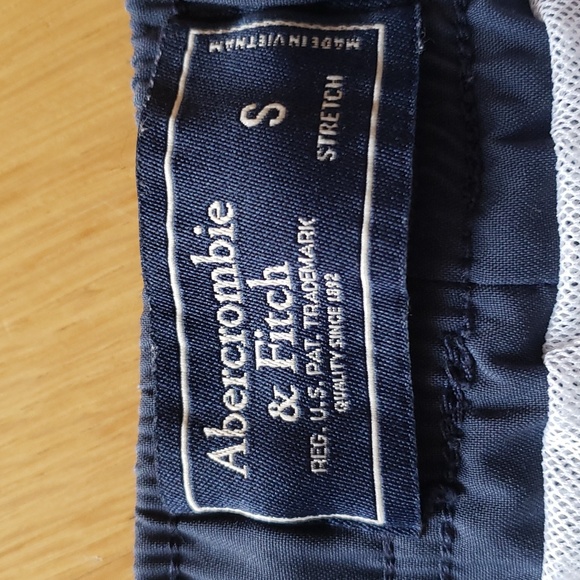 Abercrombie and Fitch swim shorts new - Picture 2 of 3